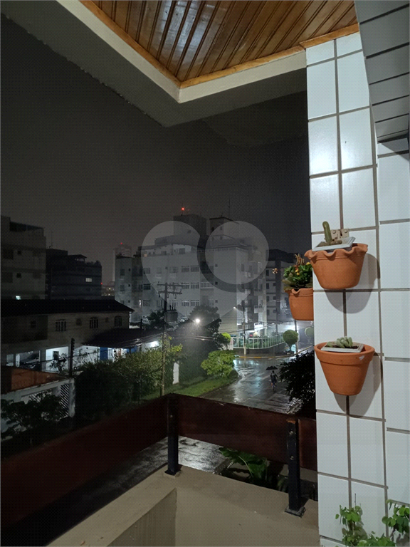 Apartamento 68 m² - 2 quartos sendo 1 suíte, 2 banheiros, 1 vaga de garagem coberta-Guarujá/SP.
