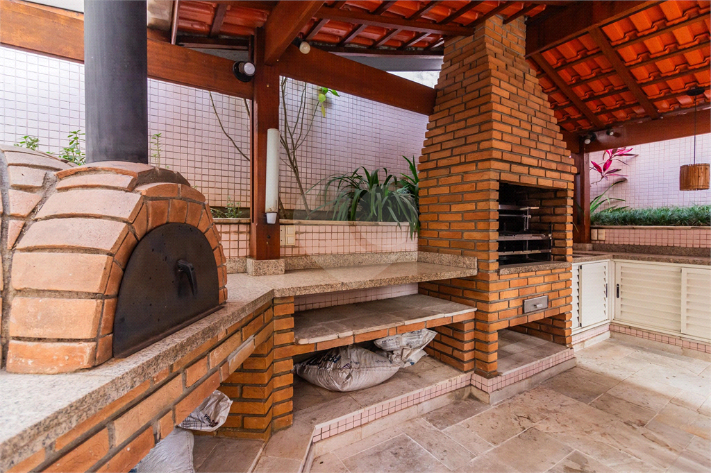 Excelente Apartamento em Moema