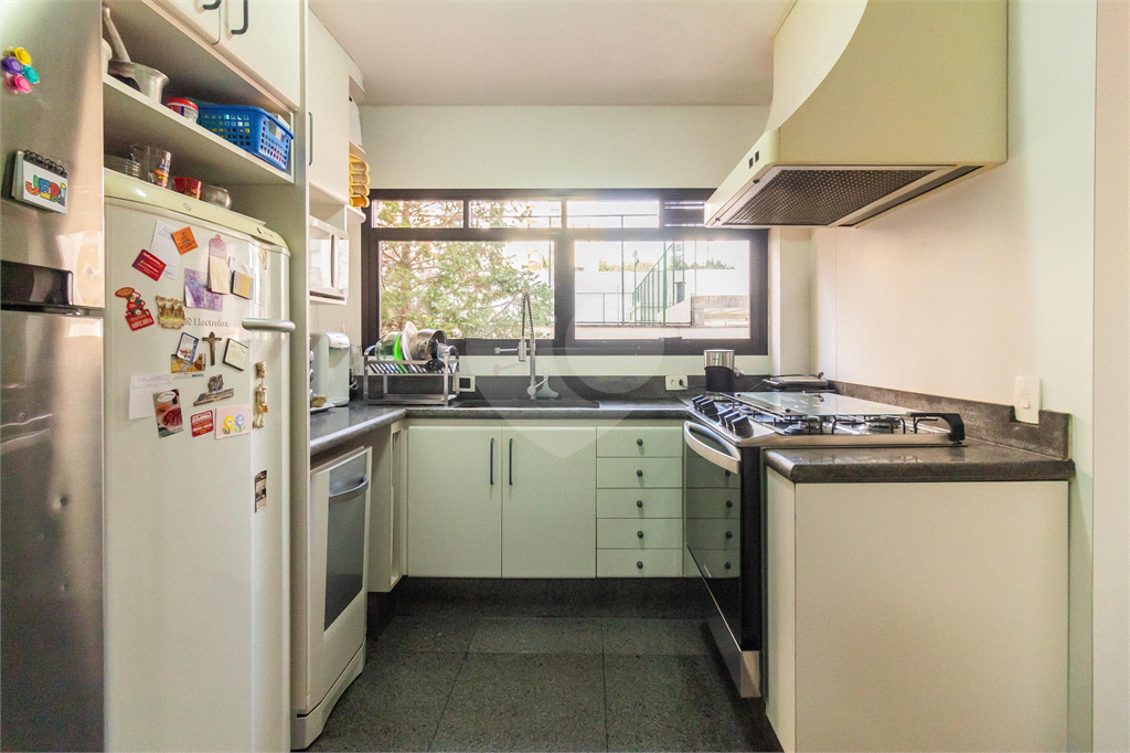 Excelente Apartamento em Moema