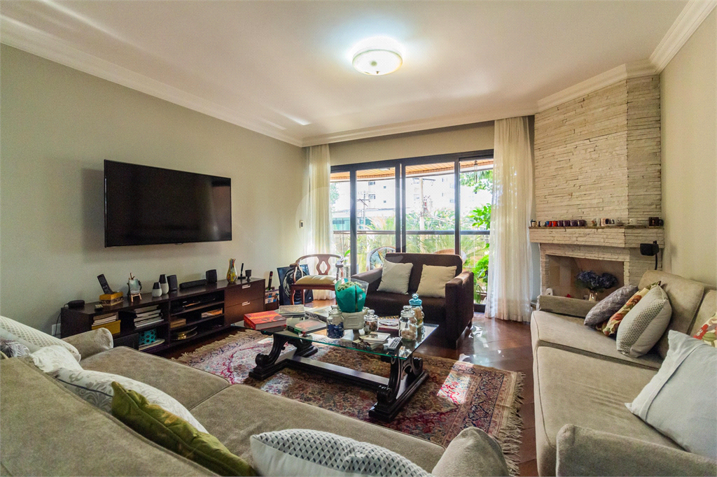 Excelente Apartamento em Moema