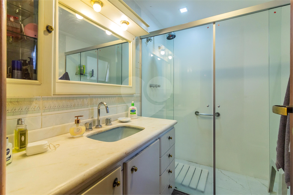 Excelente Apartamento em Moema