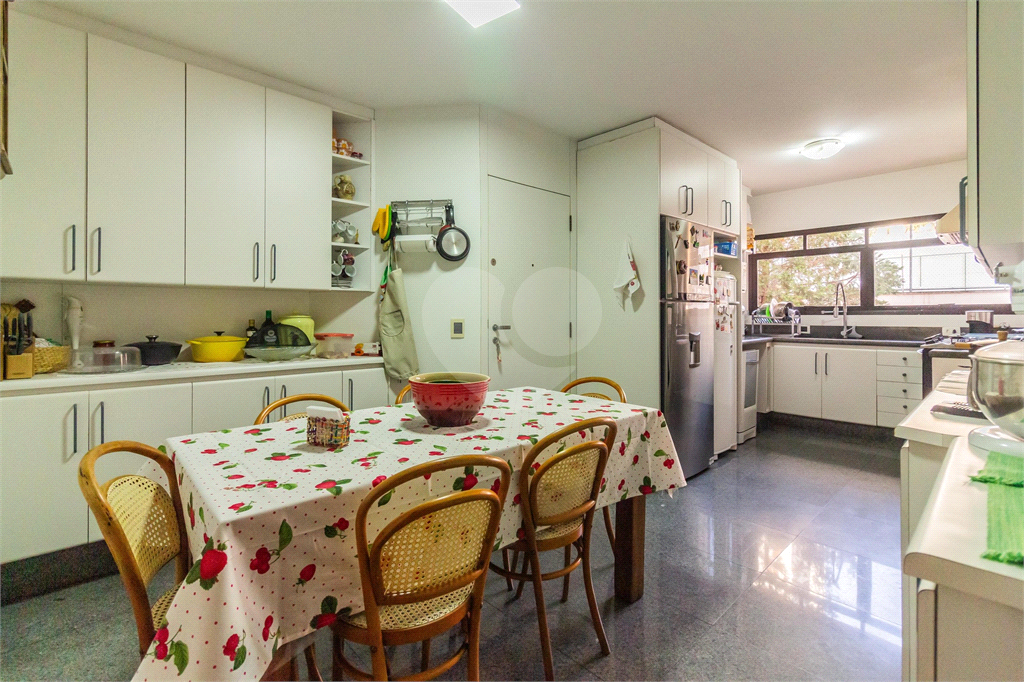 Excelente Apartamento em Moema