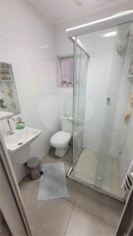 Casa térrea ou terreno para venda. 240m2, Local plano. Ideal para galpão. Jardim Guimarães