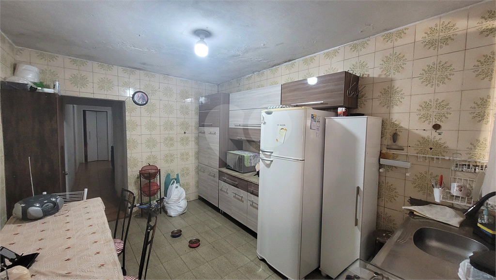 Casa térrea ou terreno para venda. 240m2, Local plano. Ideal para galpão. Jardim Guimarães
