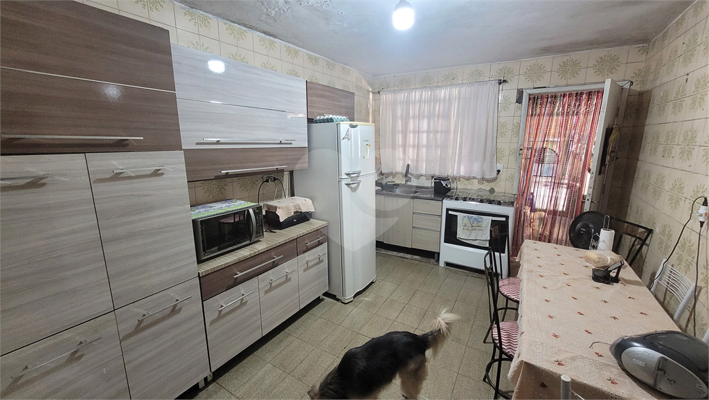 Casa térrea ou terreno para venda. 240m2, Local plano. Ideal para galpão. Jardim Guimarães