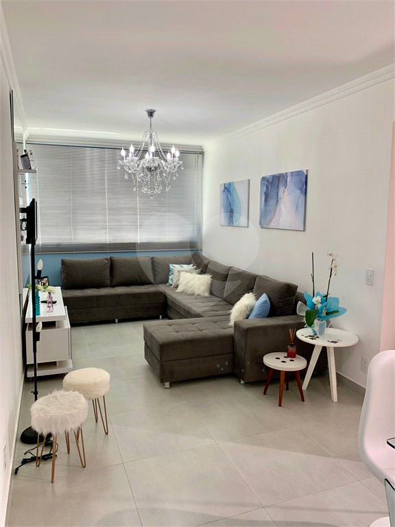 Apartamento à venda com 2 quartos, 70m² - Foto 23