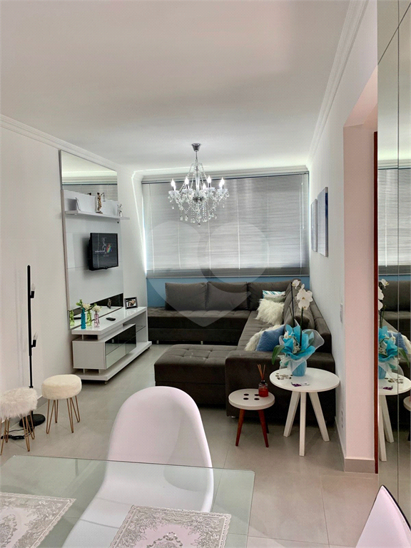 Apartamento à venda com 2 quartos, 70m² - Foto 25