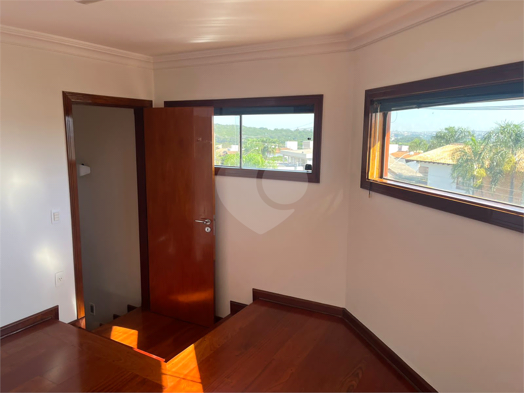 Casa de Condomínio para alugar com 3 quartos, 460m² - Foto 28