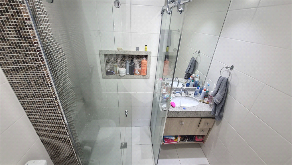 Apartamento com 95 m², varanda gourmet e 2 vagas de garagem em Santa Teresinha, São Paulo - SP