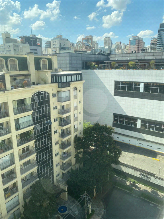 Apartamento no Jardim Paulista -Venda ou Aluguel - 40m²  1 vaga.