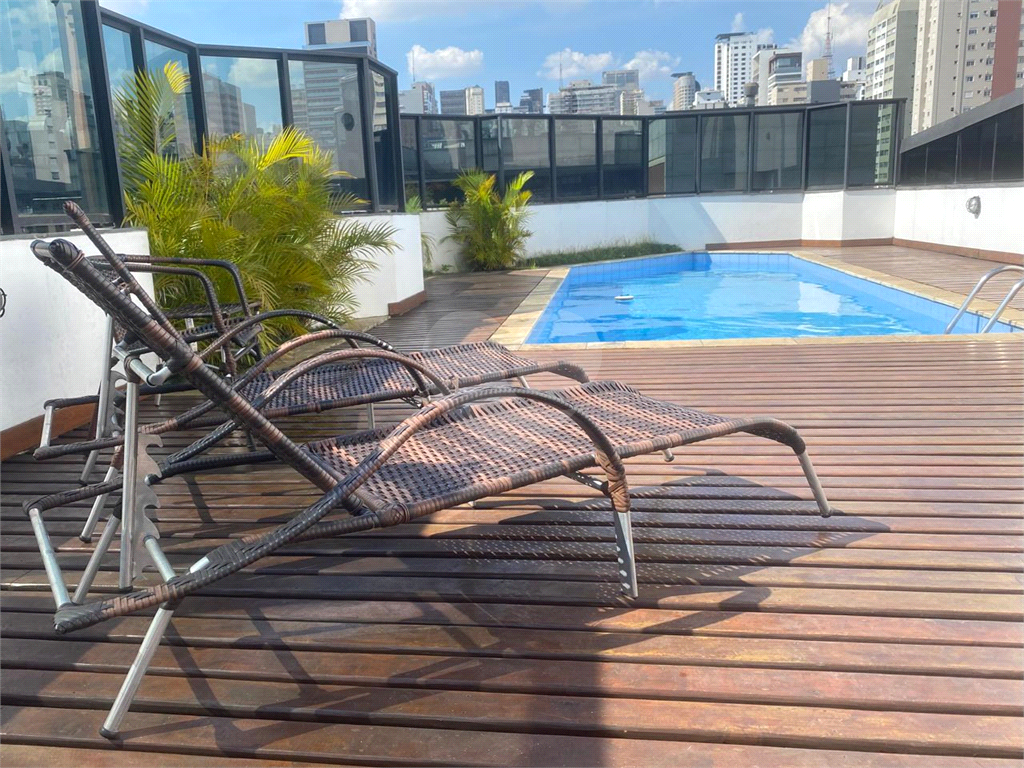 Apartamento no Jardim Paulista -Venda ou Aluguel - 40m²  1 vaga.