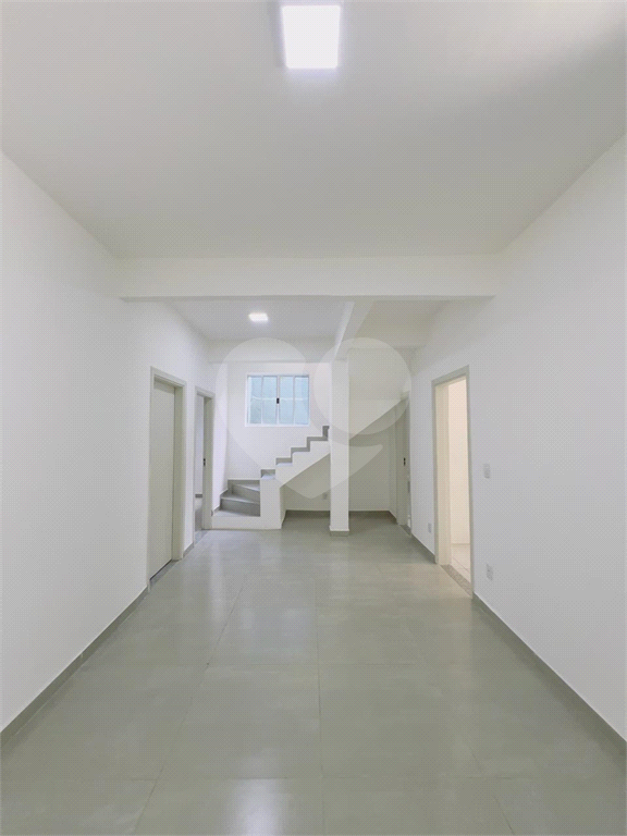 Prédio Inteiro à venda e aluguel, 250m² - Foto 1