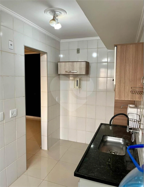 Apartamento à venda com 3 quartos, 75m² - Foto 19