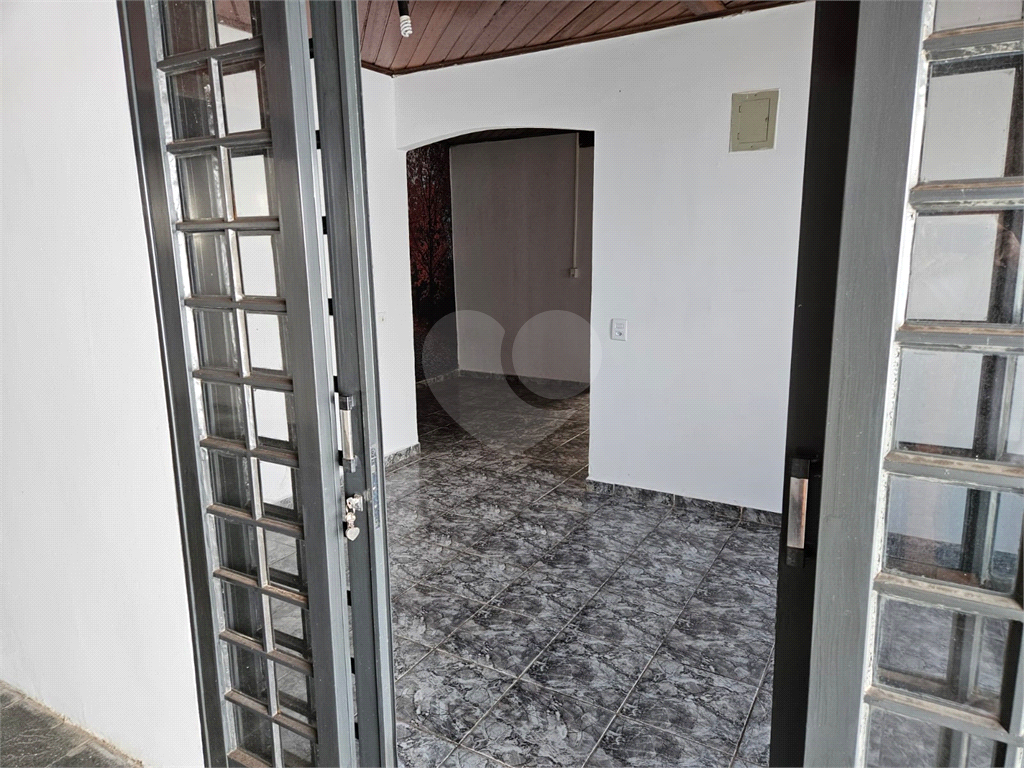 Casa à venda com 2 quartos, 166m² - Foto 4