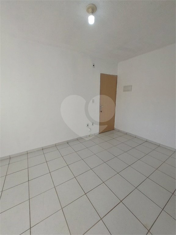 Apartamento à venda com 2 quartos, 51m² - Foto 2