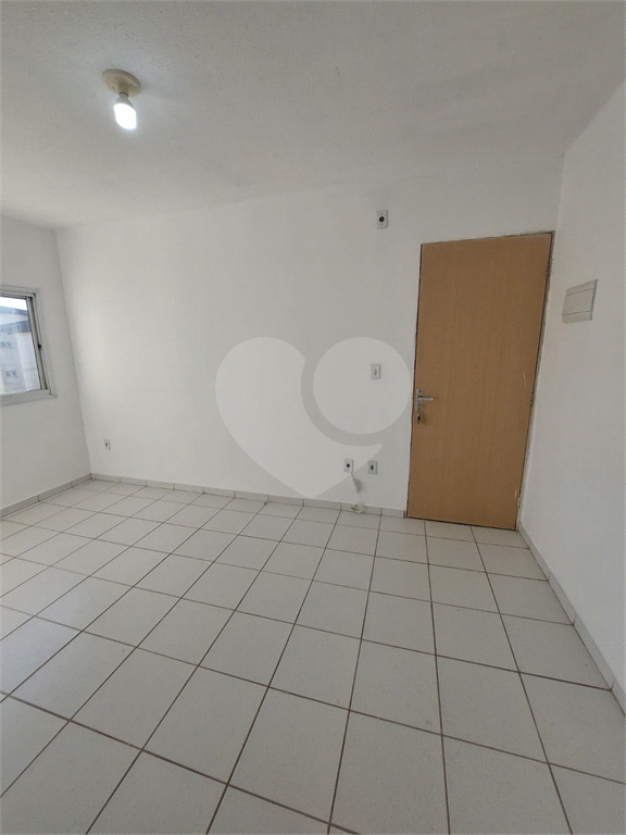 Apartamento à venda com 2 quartos, 51m² - Foto 3