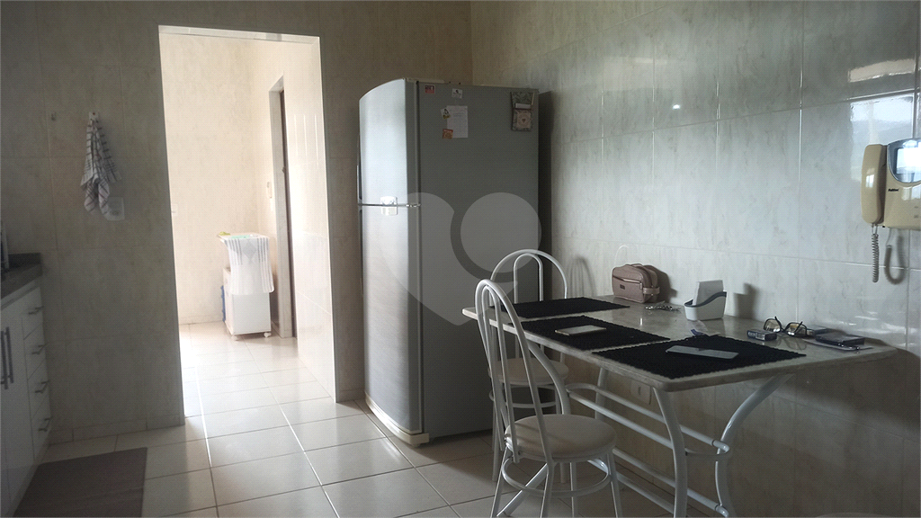 Casa de Condomínio à venda com 3 quartos, 213m² - Foto 14