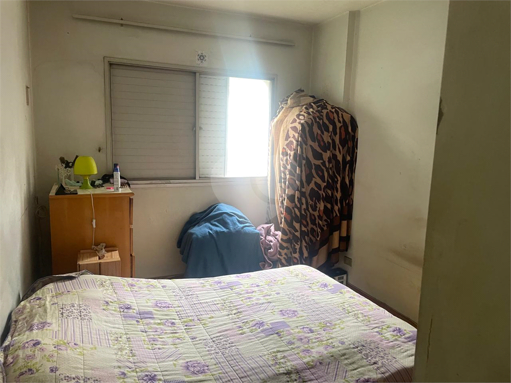 Apartamento em Perdizes, 02 dormitórios com armários, 02 banheiros, 01 vaga de garagem