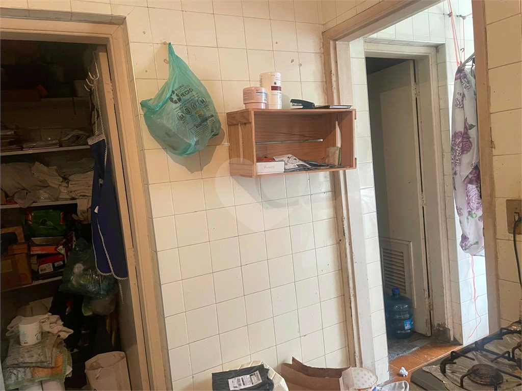 Apartamento em Perdizes, 02 dormitórios com armários, 02 banheiros, 01 vaga de garagem
