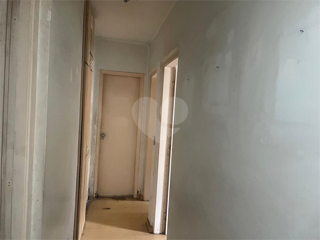 Apartamento em Perdizes, 02 dormitórios com armários, 02 banheiros, 01 vaga de garagem