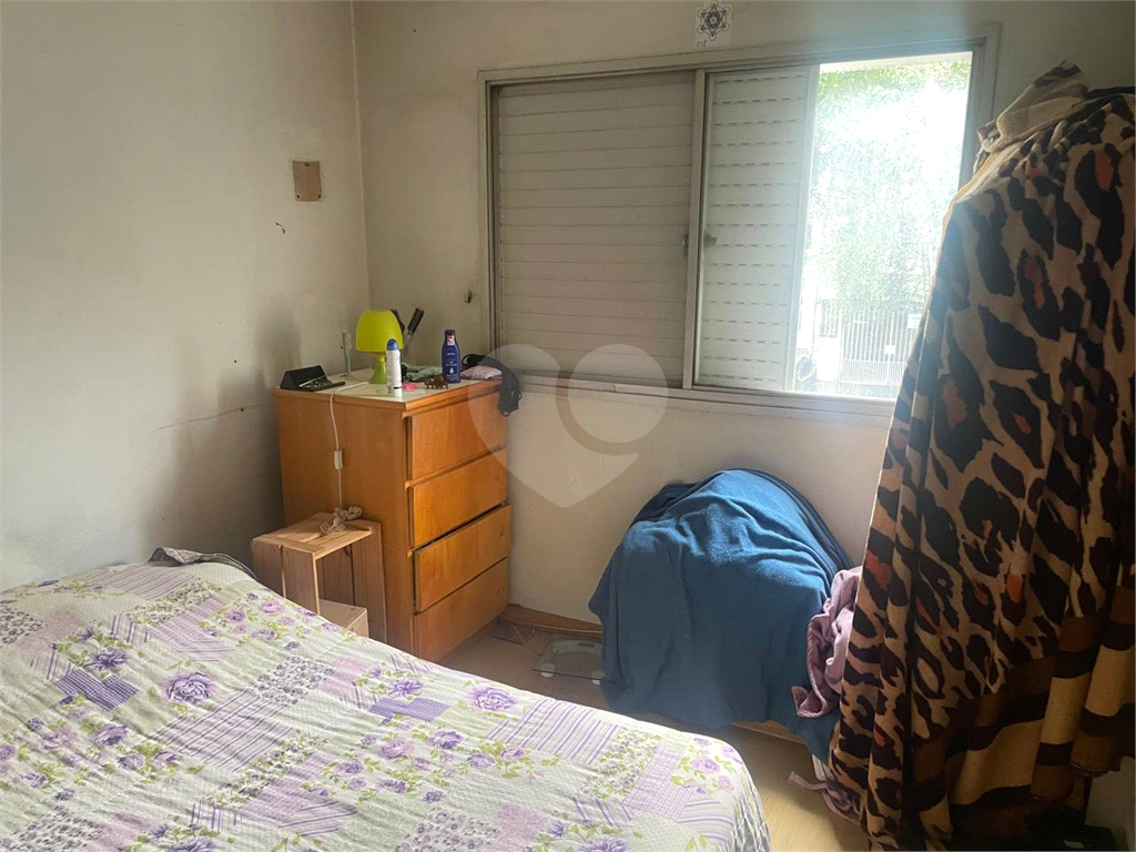 Apartamento em Perdizes, 02 dormitórios com armários, 02 banheiros, 01 vaga de garagem