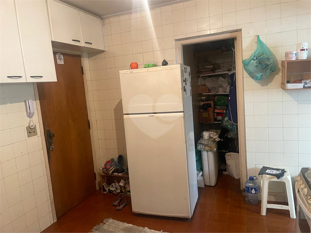 Apartamento em Perdizes, 02 dormitórios com armários, 02 banheiros, 01 vaga de garagem