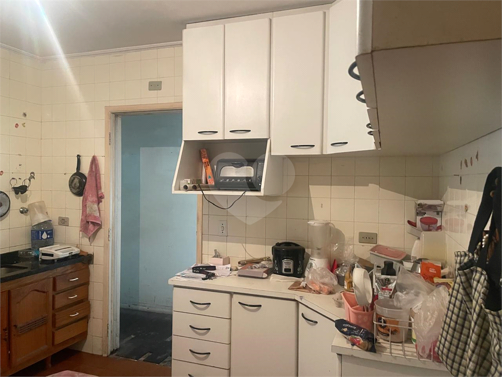Apartamento em Perdizes, 02 dormitórios com armários, 02 banheiros, 01 vaga de garagem
