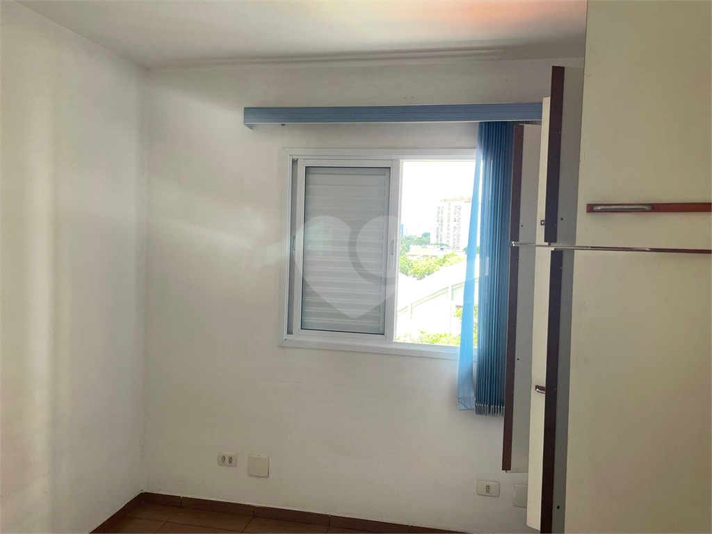 APARTAMENTO em PARQUE NOVO MUNDO
