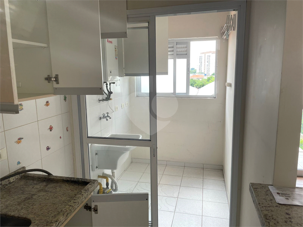 APARTAMENTO em PARQUE NOVO MUNDO