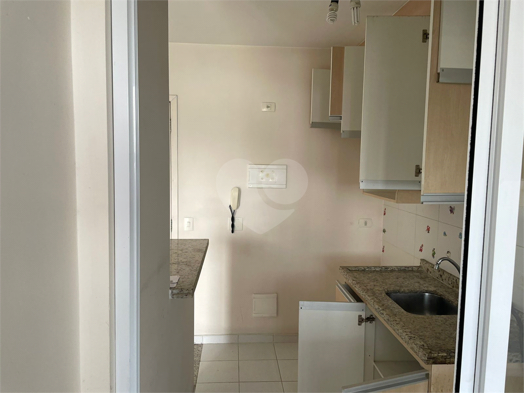 APARTAMENTO em PARQUE NOVO MUNDO