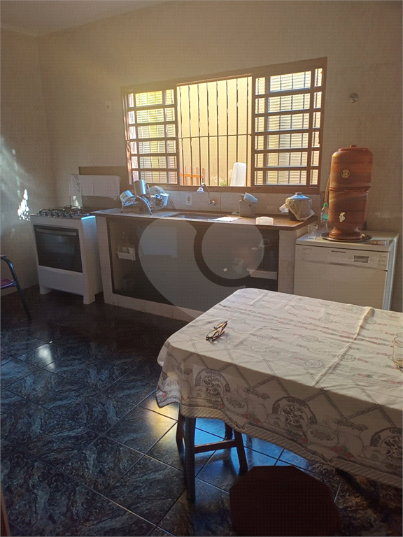 Sobrado à venda com 5 quartos, 300m² - Foto 3