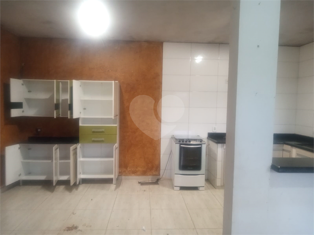 Casa à venda com 2 quartos, 180m² - Foto 14