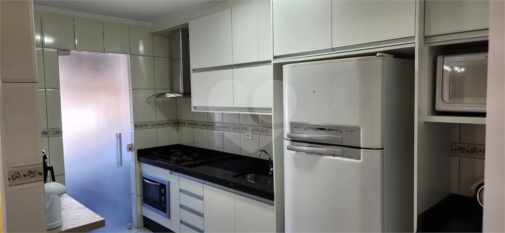 Apartamento à venda com 2 quartos, 70m² - Foto 14