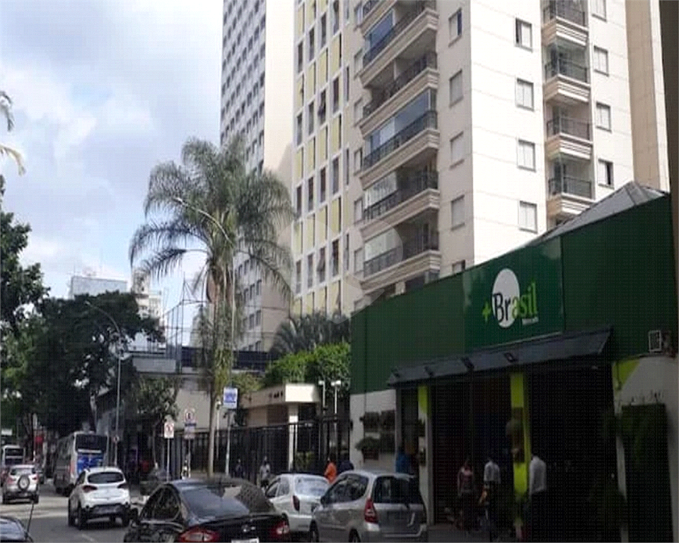 APARTAMENTO em HIGIENÓPOLIS