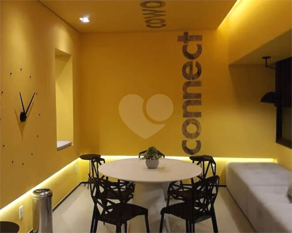 APARTAMENTO em HIGIENÓPOLIS