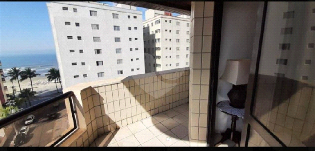 APARTAMENTO em CAIÇARA
