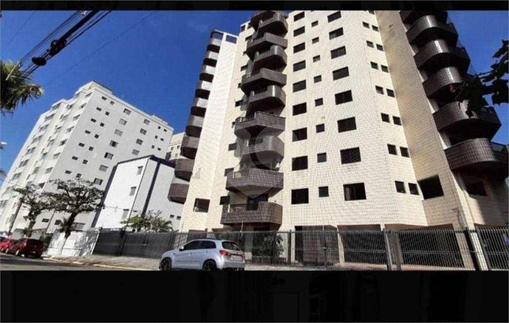 APARTAMENTO em CAIÇARA