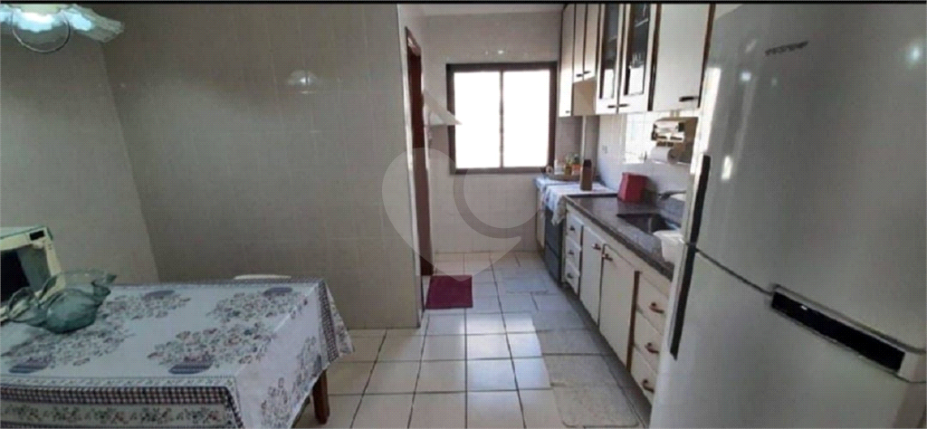 APARTAMENTO em CAIÇARA