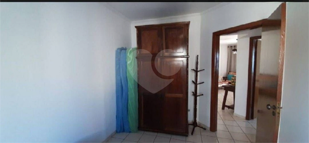 APARTAMENTO em CAIÇARA