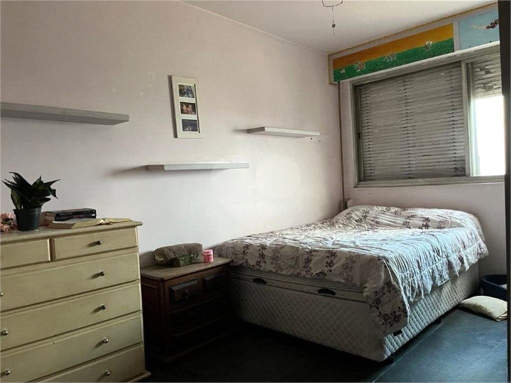 Apartamento à venda com 3 quartos, 100m² - Foto 12