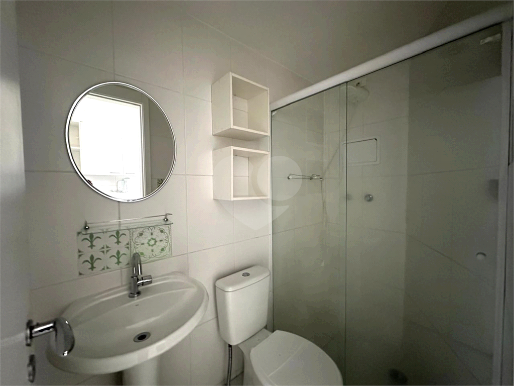 STUDIO MOBILIADO, PORTEIRA FECHADA EM SANTANA