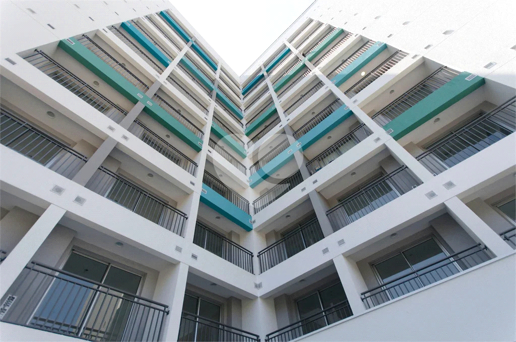 STUDIO MOBILIADO, PORTEIRA FECHADA EM SANTANA