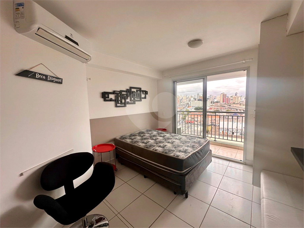 STUDIO MOBILIADO, PORTEIRA FECHADA EM SANTANA