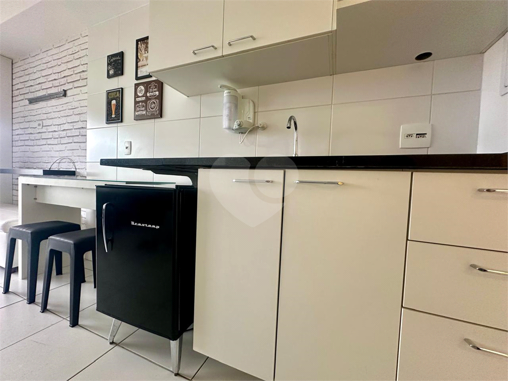 STUDIO MOBILIADO, PORTEIRA FECHADA EM SANTANA