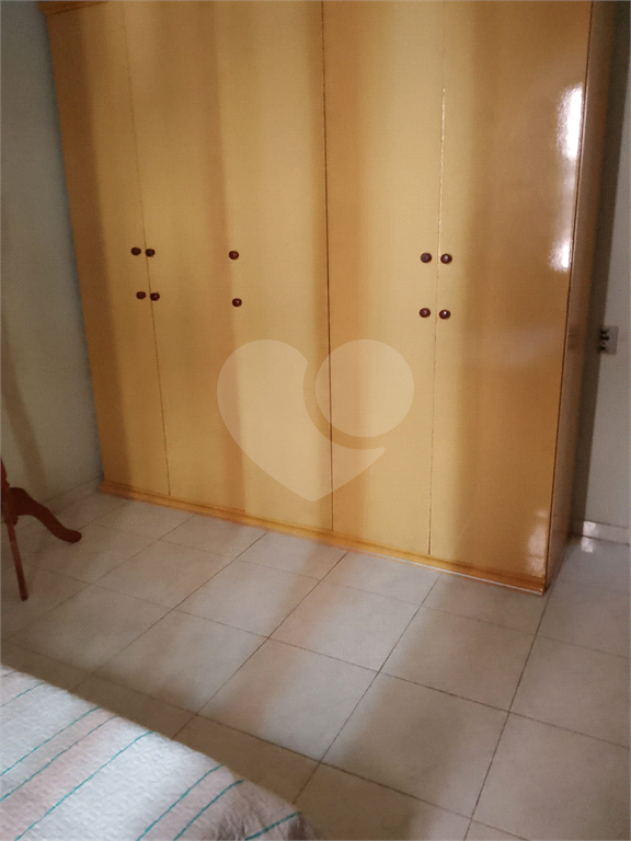 Apartamento na Enseada - 80m2 - 2dorm - 1vg