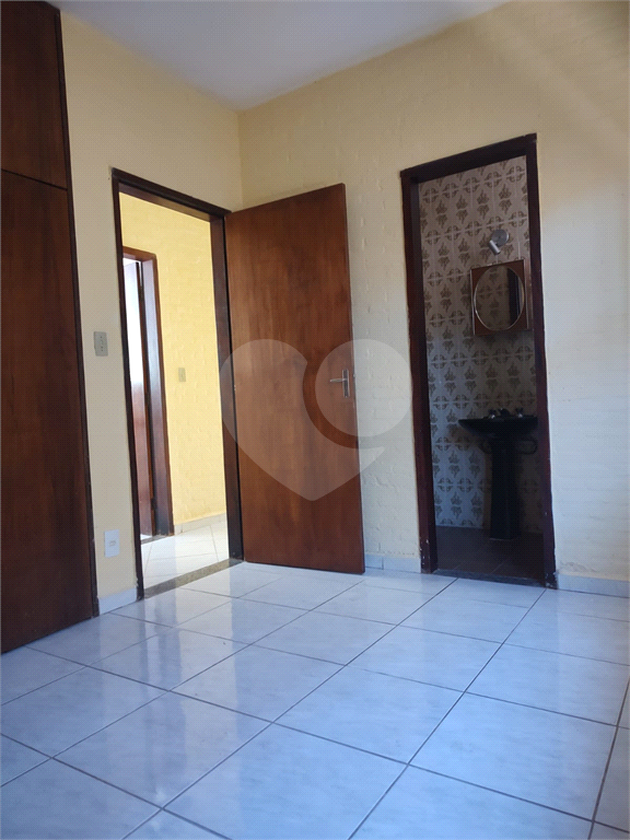 Casa à venda com 2 quartos, 155m² - Foto 9