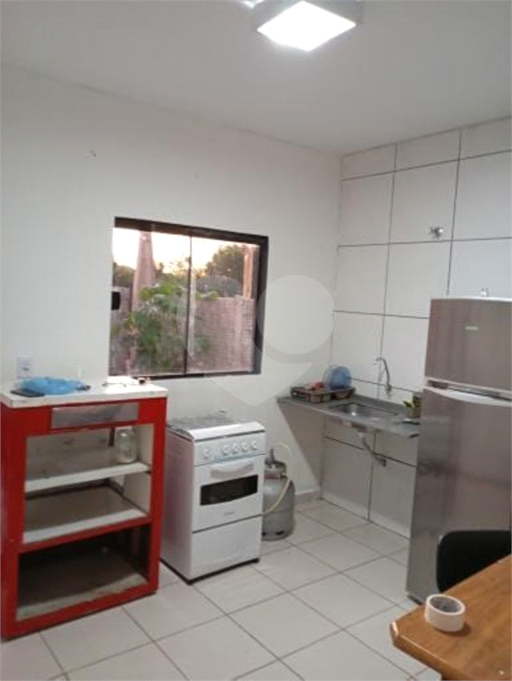 Casa à venda com 2 quartos, 47m² - Foto 1