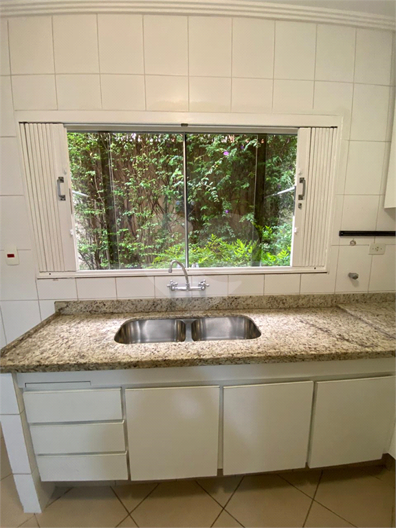 Lindo Sobrado com quatro dormitórios na Vila Madalena