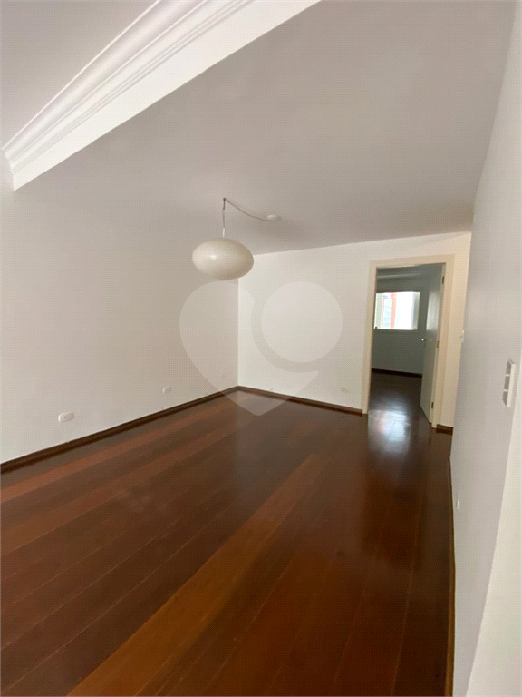 Lindo Sobrado com quatro dormitórios na Vila Madalena