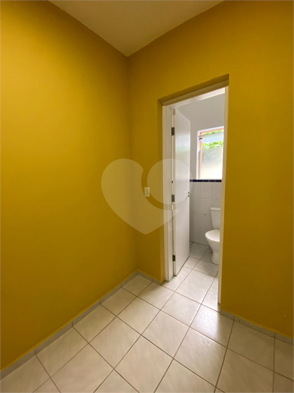 Lindo Sobrado com quatro dormitórios na Vila Madalena